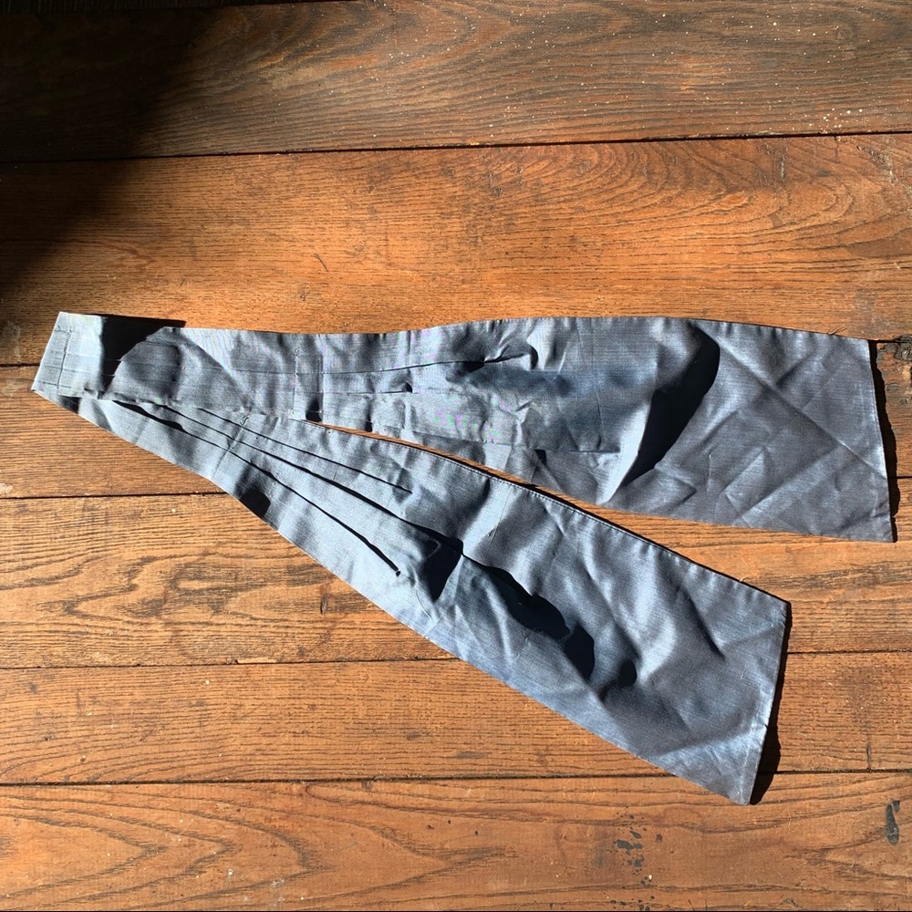Vintage Serrano dark concrete raw silk cravat
